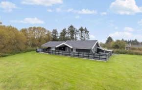Stunning Home In Strandby With Wifi, Strandby